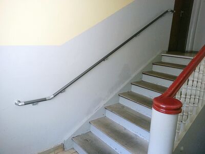 Flexo-Handlauf - Sichere Handläufe in Wohnanlagen