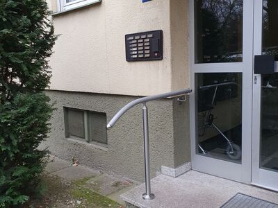 Flexo-Handlauf - Sichere Handläufe in Wohnanlagen